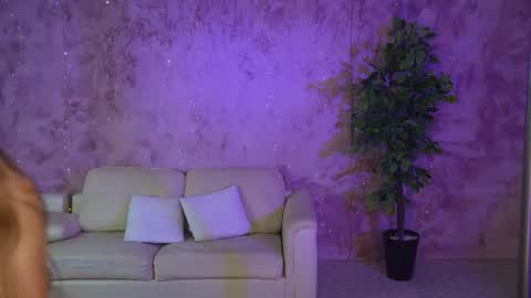 Snapshot of anabel054 chatting on July 31, 10:47 am Anabel Kira Zlata Kira Elice Lana Dominika Sofy Kaila Bridget online show from July 31, 10:47 am