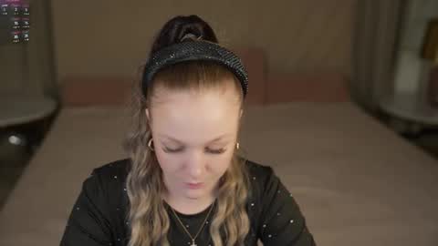 Sweet girls online show from October 9, 10:35 am