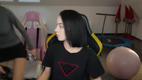 Sweet girls online show from November 6, 12:06 pm