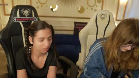 Sweet girls online show from June 6, 10:42 am