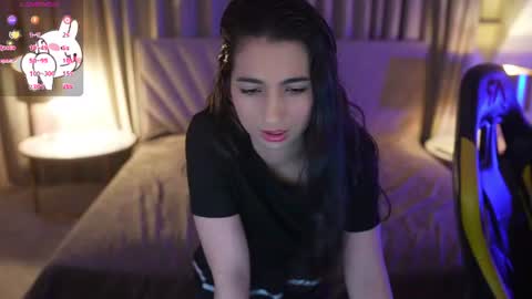 Sweet girls online show from June 10, 11:13 pm