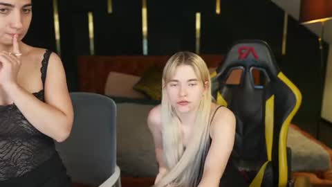 Sweet girls online show from July 17, 10:58 pm