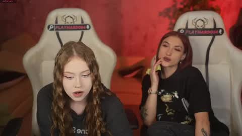 Sweet girls online show from July 27, 11:01 pm