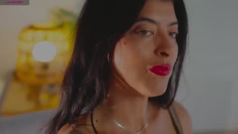 Snapshot of anabelcurvy chatting on October 23, 1:32 pm anabelcurvy online show from October 23, 1:32 pm