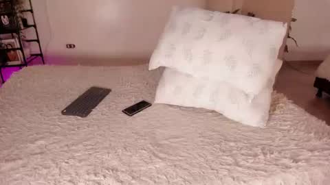 Ana and Nixon online show from July 28, 5:23 pm