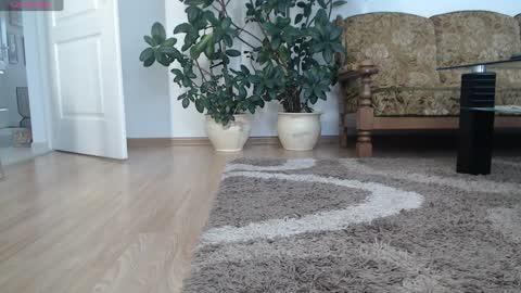 Snapshot of anabelle0904 chatting on January 11, 8:00 am Ana online show from January 11, 8:00 am