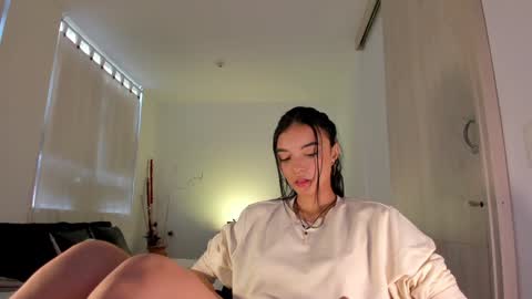 Snapshot of anabelwolf chatting on January 25, 2:14 pm ANABEL WOLF online show from January 25, 2:14 pm