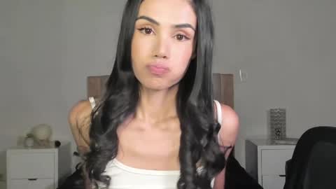Ana Henao or Annie... Follow me ahenaocb Insta  X online show from April 25, 12:02 am