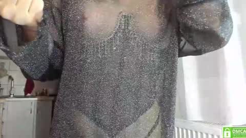 Snapshot of anahi1993 chatting on December 20, 5:14 am Anahi online show from December 20, 5:14 am