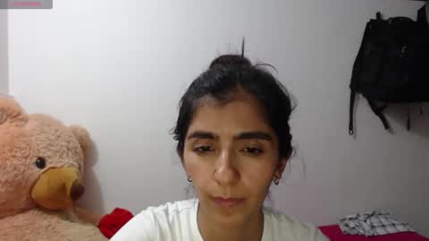 Anahi Browns online show from May 5, 11:46 pm