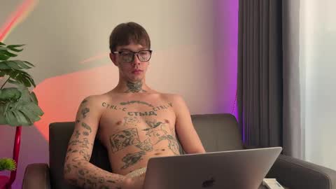 simon online show from June 8, 1:28 am