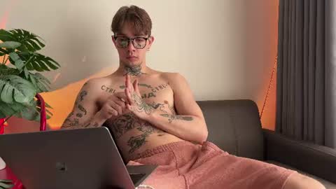 Snapshot of anahori_simon chatting on July 29, 3:15 am simon online show from July 29, 3:15 am
