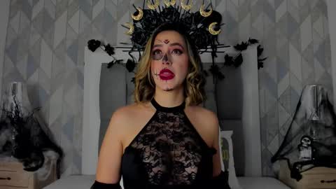 Snapshot of anais_cooper chatting on October 31, 11:55 am online show from October 31, 11:55 am