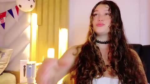 Anaise  online show from June 24, 11:31 am