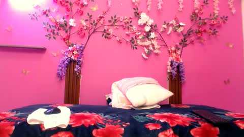 Snapshot of analdeepalejandra18 chatting on December 3, 7:01 pm analdee online show from December 3, 7:01 pm