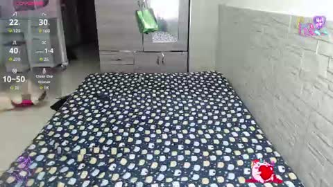 Snapshot of analiz_ chatting on June 14, 1:35 pm analiz_ online show from June 14, 1:35 pm