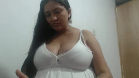 Snapshot of analy_hot chatting on October 28, 1:09 am analy_hot online show from October 28, 1:09 am