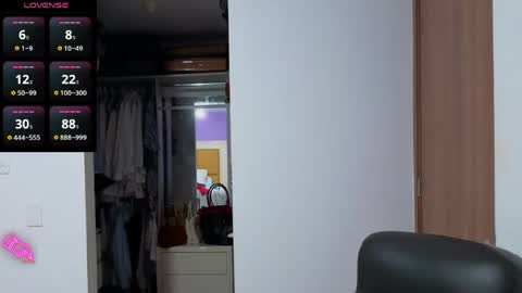 Ana online show from April 29, 10:49 pm
