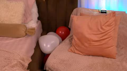 Anna online show from February 14, 7:49 am