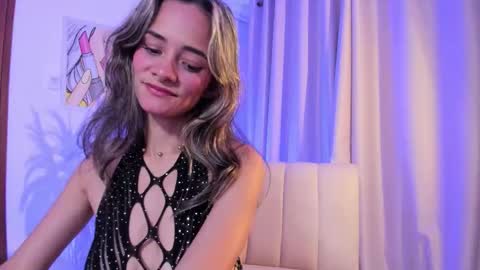 Ana online show from November 7, 7:36 pm