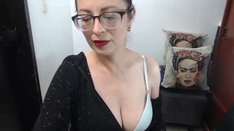 Snapshot of anasstaciaevanss chatting on September 14, 1:38 am Anastacia online show from September 14, 1:38 am