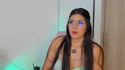 Snapshot of anastaciablake chatting on November 3, 2:13 am Anastacia online show from November 3, 2:13 am