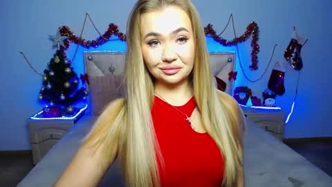 Snapshot of anastacyyellig chatting on December 26, 2:44 am anastacyyellig online show from December 26, 2:44 am