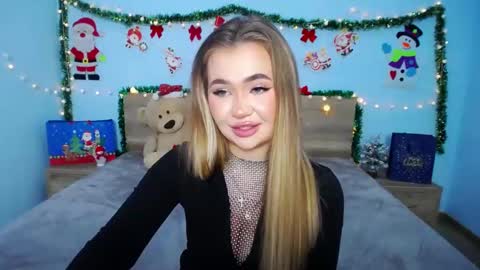 Snapshot of anastacyyellig chatting on December 26, 11:46 pm anastacyyellig online show from December 26, 11:46 pm