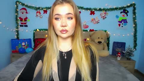 Snapshot of anastacyyellig chatting on January 10, 5:26 am anastacyyellig online show from January 10, 5:26 am