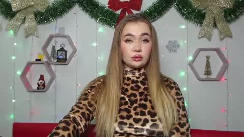 Snapshot of anastacyyellig chatting on January 11, 6:24 am anastacyyellig online show from January 11, 6:24 am