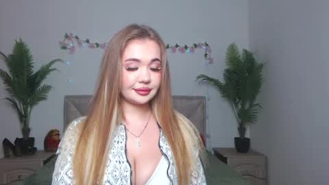 Snapshot of anastacyyellig chatting on May 29, 7:34 pm anastacyyellig online show from May 29, 7:34 pm