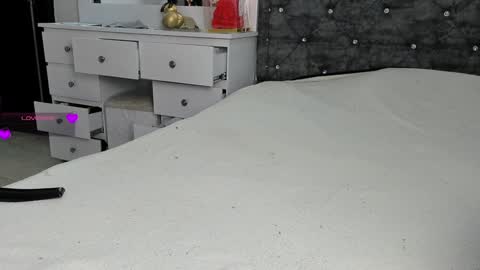  ANASTASIA DANGER  online show from January 25, 11:55 am