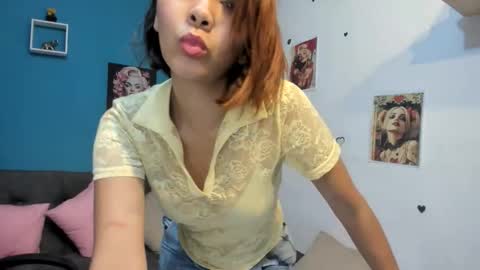 Snapshot of anastasia_tuya chatting on June 10, 2:23 am anastasia online show from June 10, 2:23 am