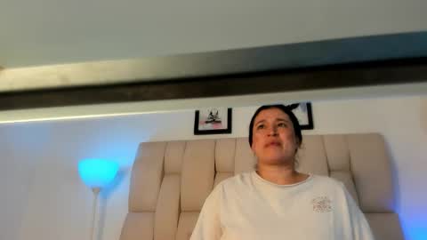 anastassia_29 online show from May 15, 10:33 am