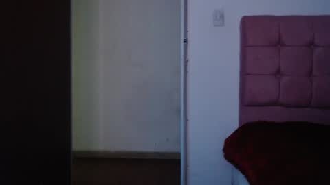 Snapshot of anasweet_69 chatting on December 4, 11:57 pm ANA online show from December 4, 11:57 pm