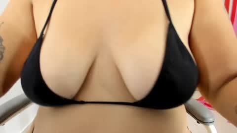 Snapshot of anawatson_ chatting on June 22, 7:22 pm Ana online show from June 22, 7:22 pm