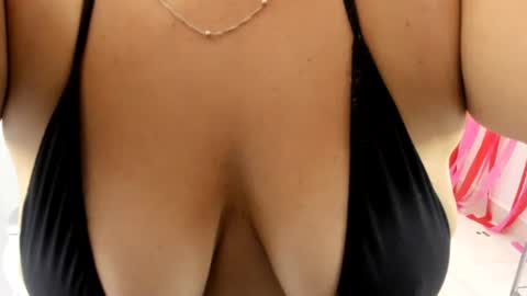 Snapshot of anawatson_ chatting on June 26, 6:45 pm Ana online show from June 26, 6:45 pm