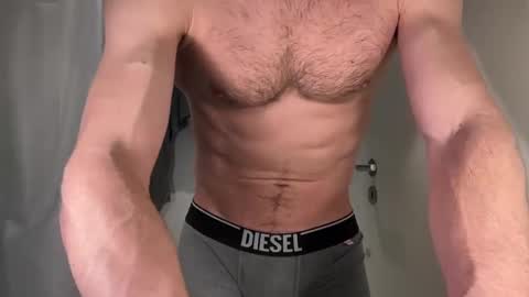 Snapshot of and_andys chatting on February 25, 11:08 am and_andys online show from February 25, 11:08 am