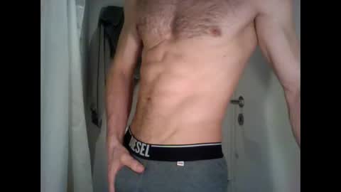 Snapshot of and_andys chatting on March 10, 11:53 am and_andys online show from March 10, 11:53 am