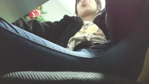   online show from December 22, 11:35 pm