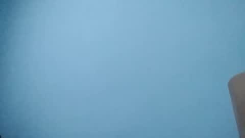 Snapshot of andemax chatting on March 23, 3:21 am And 16.8 online show from March 23, 3:21 am