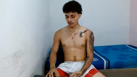 andr_093 online show from June 16, 11:24 am