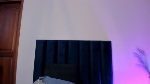 Snapshot of andracyruss chatting on October 23, 11:42 am Andra Cyrus online show from October 23, 11:42 am