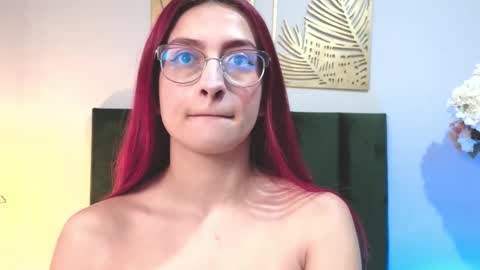 Snapshot of andracyruss chatting on November 11, 11:32 am Andra Cyrus online show from November 11, 11:32 am