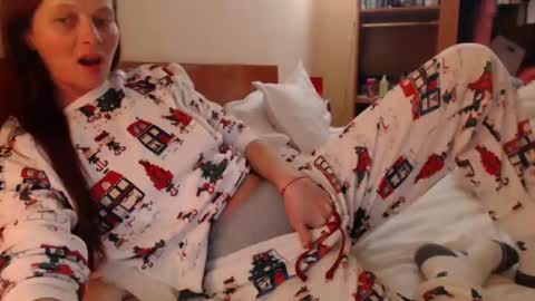 Snapshot of andrasweetie chatting on March 9, 7:59 pm Andra online show from March 9, 7:59 pm