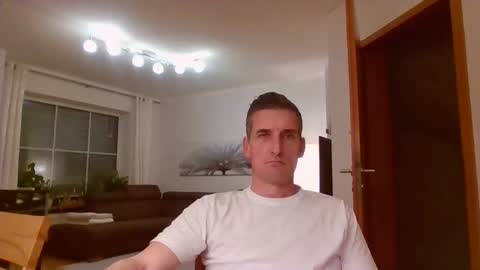 Snapshot of andre029 chatting on December 1, 7:03 pm Name online show from December 1, 7:03 pm