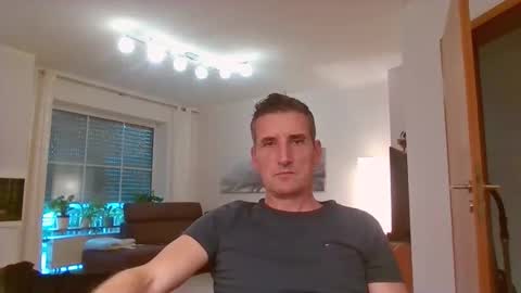 Snapshot of andre029 chatting on October 19, 3:12 pm Name online show from October 19, 3:12 pm