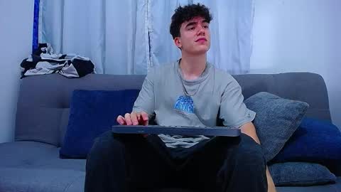 Andre Parker online show from December 16, 2:38 am