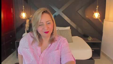 A N D R E online show from June 9, 1:39 am