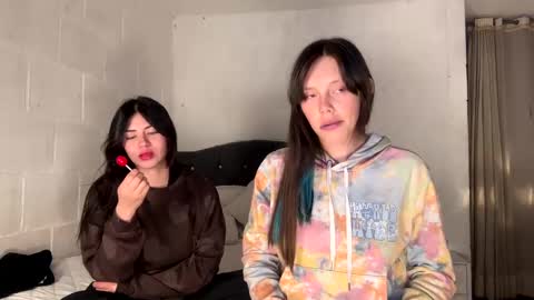 Andrea online show from December 16, 6:21 am